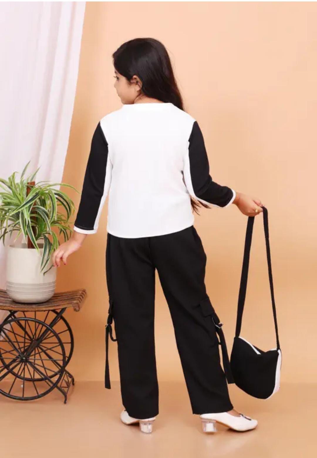 Butterfly print girls top and pants set - Image 4